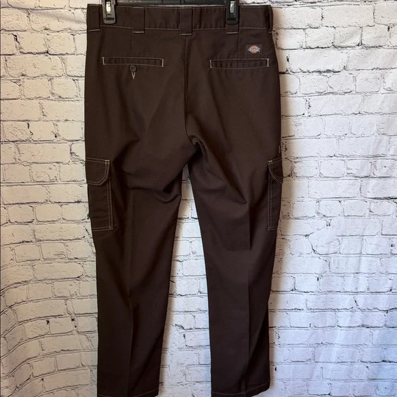 Dickies Dark Brown Cargo Pants for Men - Picture 2 of 7